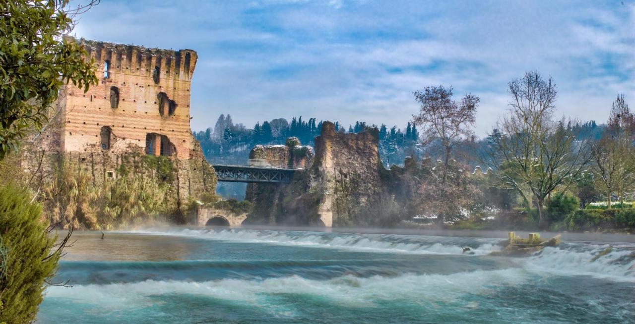 Il Borghetto Vacanze Nei Mulini Валеджо-суль-Минчо Экстерьер фото