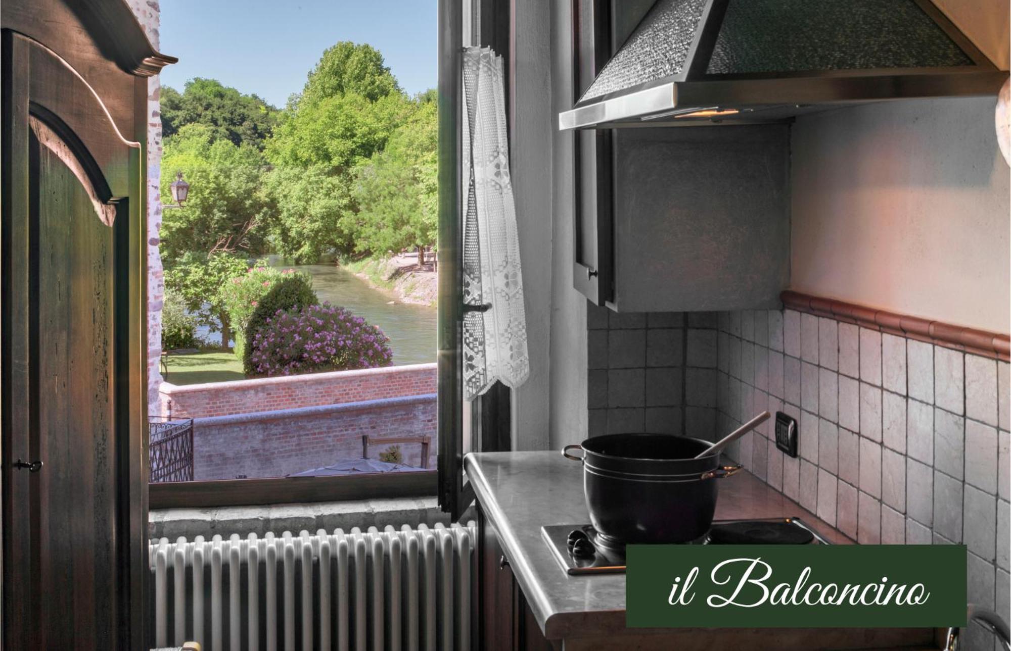 Il Borghetto Vacanze Nei Mulini Валеджо-суль-Минчо Экстерьер фото