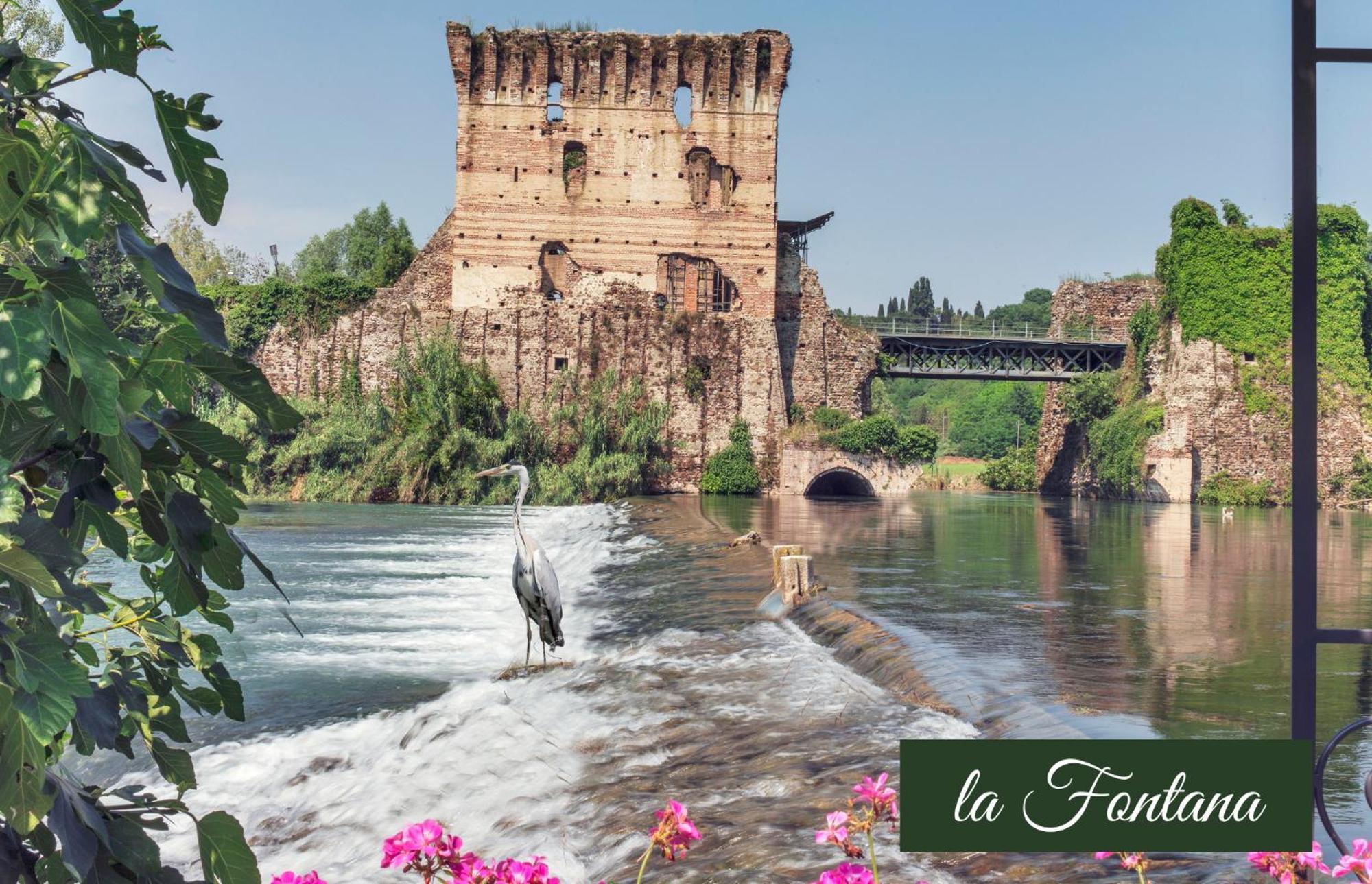 Il Borghetto Vacanze Nei Mulini Валеджо-суль-Минчо Экстерьер фото