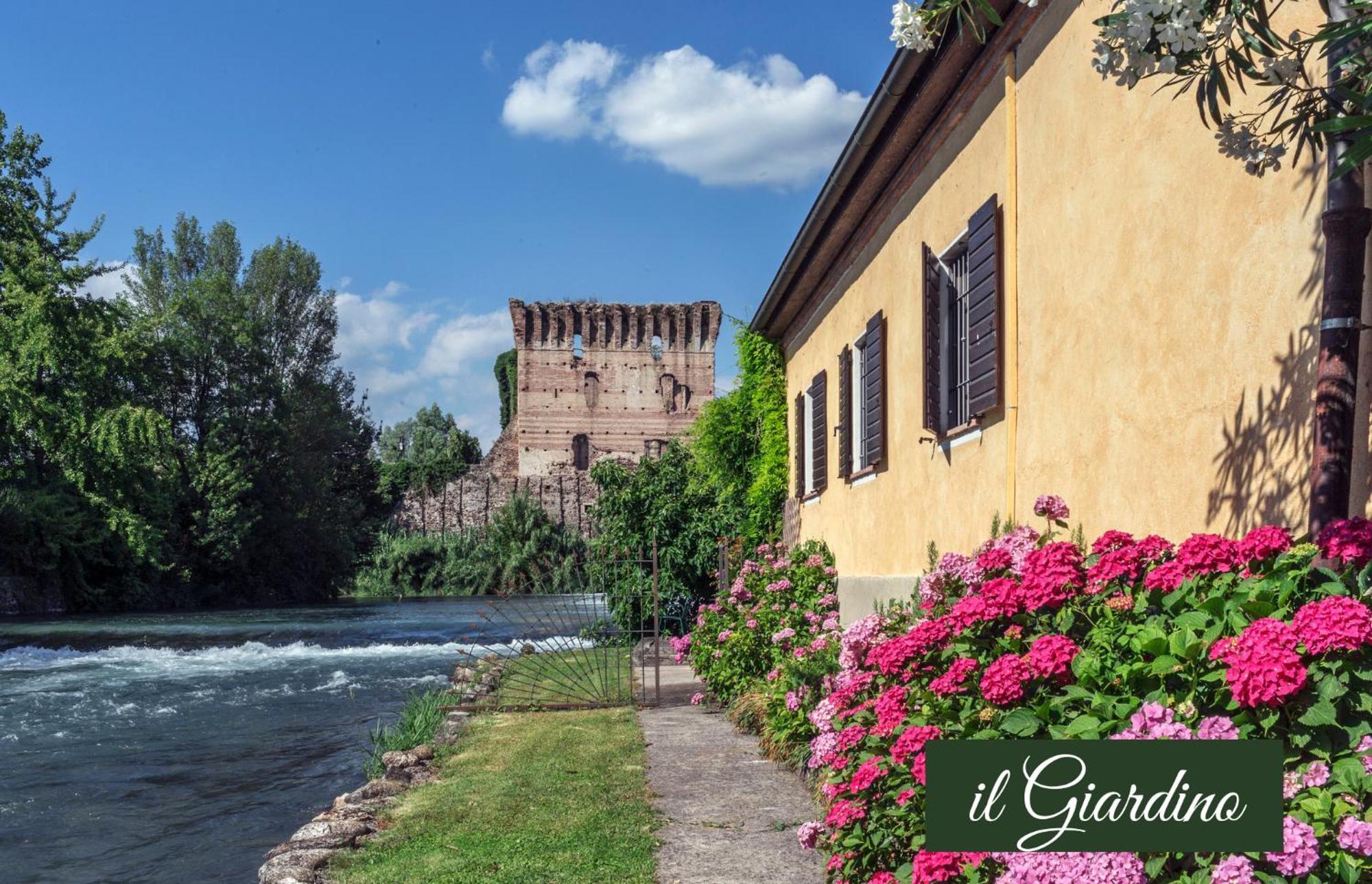 Il Borghetto Vacanze Nei Mulini Валеджо-суль-Минчо Номер фото